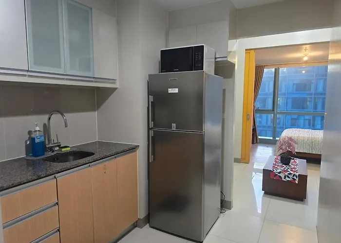 Apartment Beautiful Sunset One Uptown Near Grand Hyatt Bgc Uptown, St Lukes Medical Center, And Mitsukoshi Mall Manila